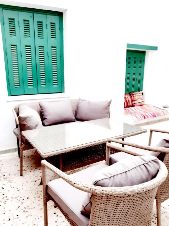 Venus Rooms Adamantas Exterior photo